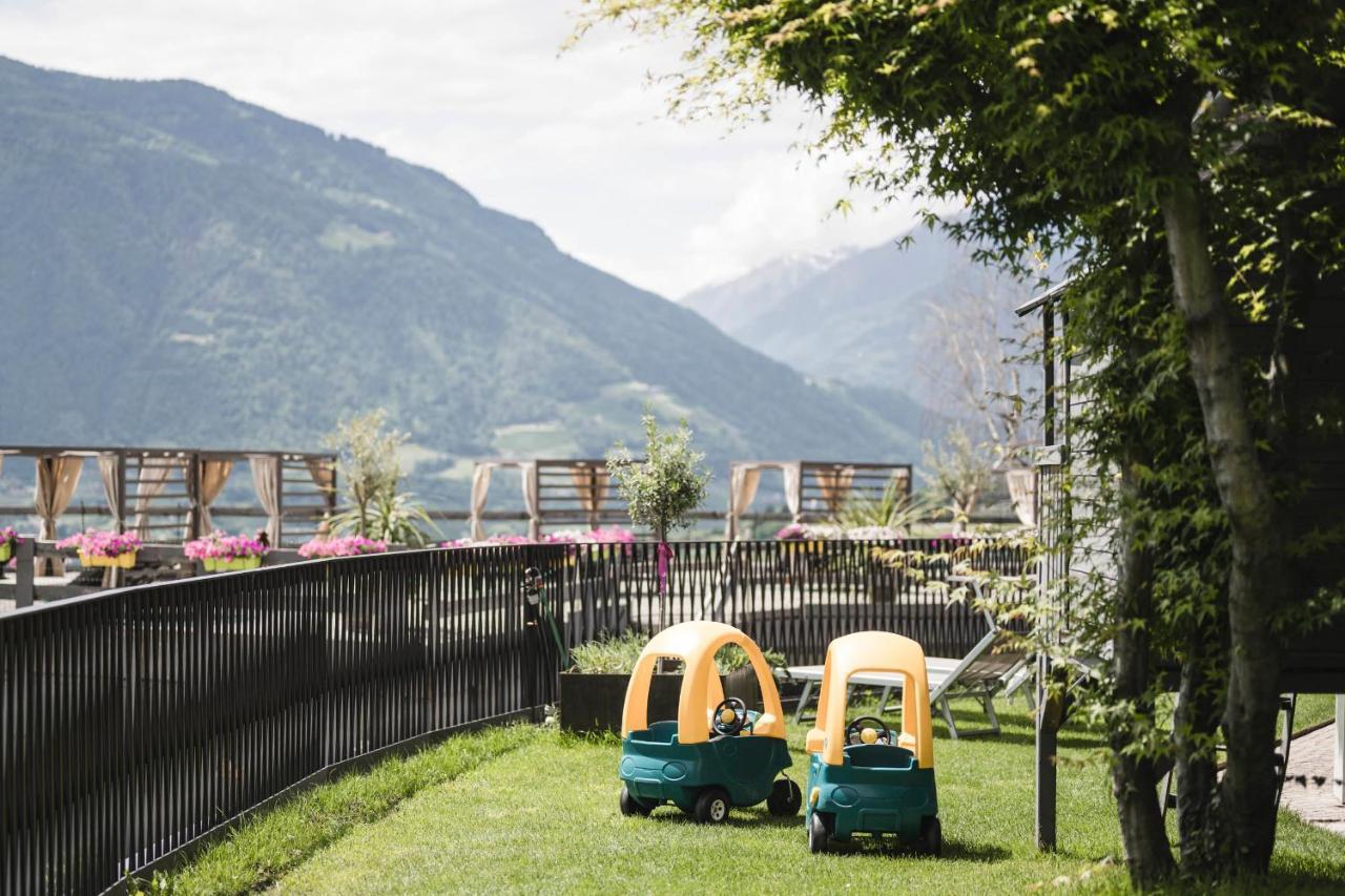 Schenna Resort Екстериор снимка