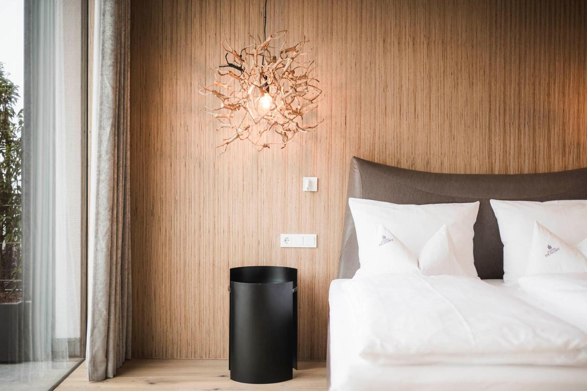 Schenna Resort Екстериор снимка
