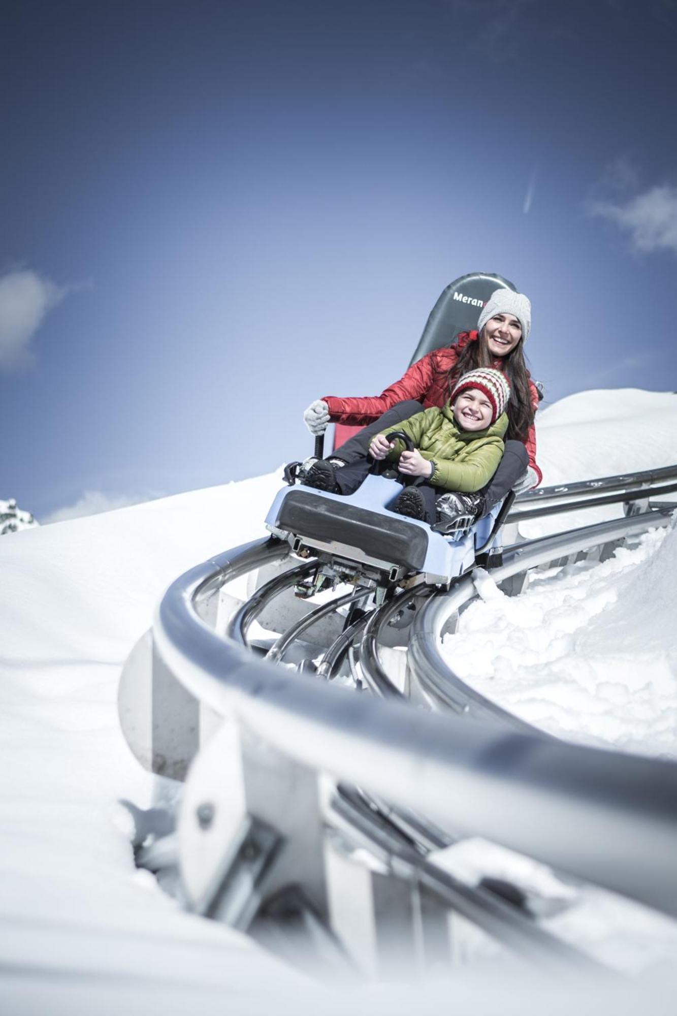Schenna Resort Екстериор снимка